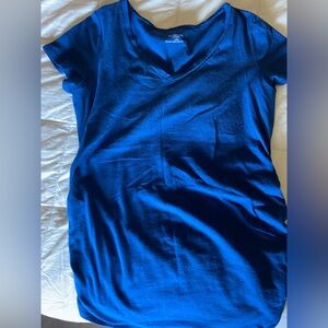 Motherhood Maternity large tee
